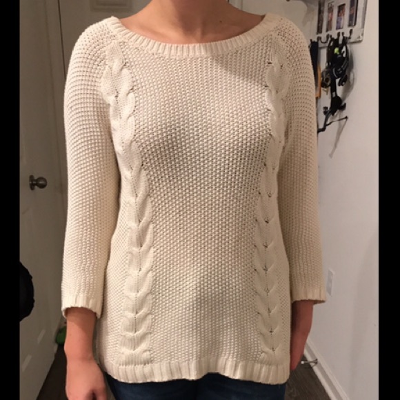 Oversized sweater with back button details - Picture 2 of 2